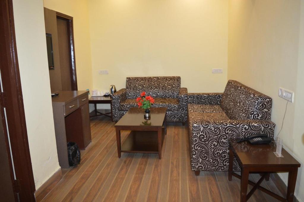 Hotel Sravasti Residency Katra  ภายนอก รูปภาพ